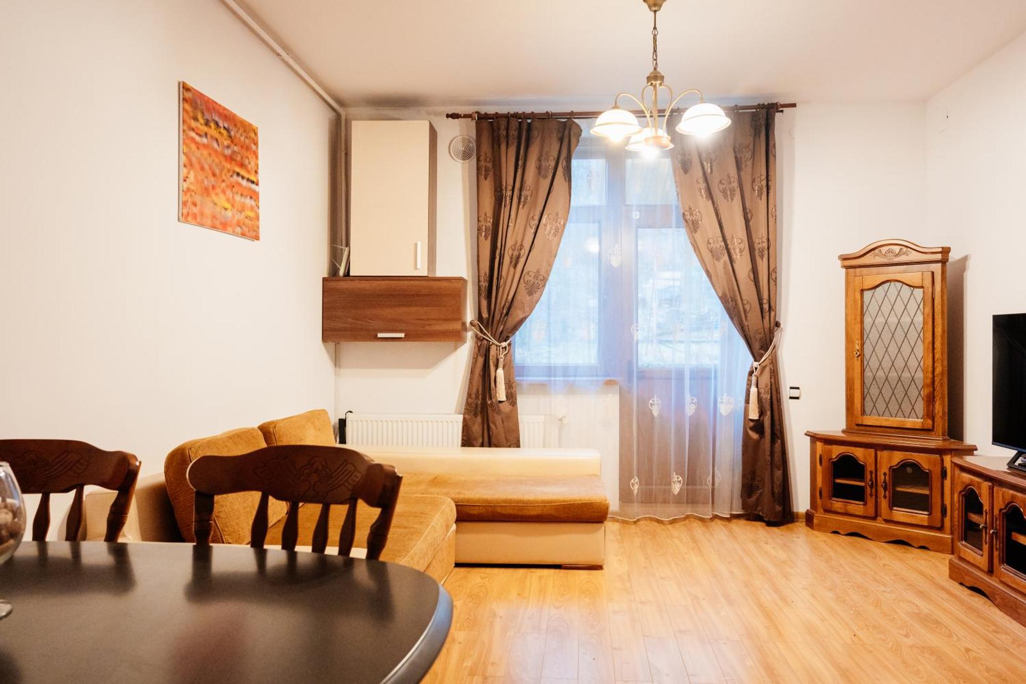 Maan Central Apartment Pet Friendly Location Brasov Ngoại thất bức ảnh